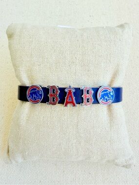 *MLB Baseball Charm Bracelet Ideas* Available in my Closet KEEP COLLECTIVE